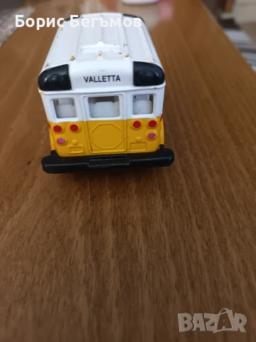 Количка/бус Malta Bus Yellow 4" Long, снимка 2 - Колекции - 53081328