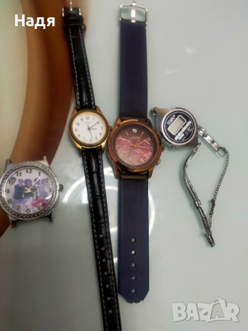 Сет от часовници без батерии 