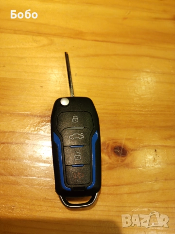 Продавам ключ, заготовка с чип за Ford 