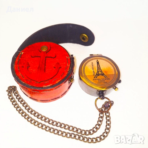 Бронзов компас с гравюра на Айфеловата кула и кожен калъф