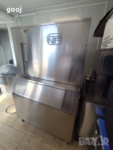 Ледогенератор Brema c300, снимка 2 - Обзавеждане за заведение - 54256365