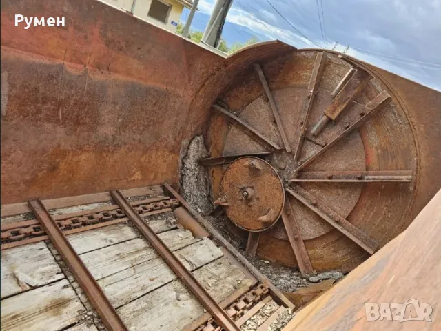 Ремарке за оборска тор тороразхвърлящо ремарке, снимка 4 - Селскостопанска техника - 49864884