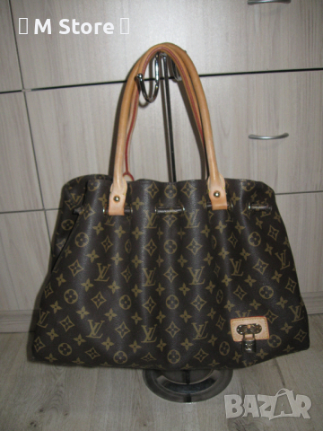 Louis Vuitton оригинална дамска чанта, снимка 3 - Чанти - 44726754