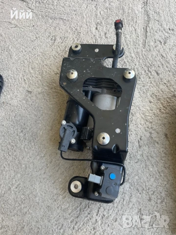 Компресор БМВ Х5 за БМВ Е70, снимка 2 - Автомобили и джипове - 50949315