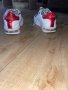 Love Moschino, Кожени спортни обувки със сърцевидна апликация, Бял/Червен, снимка 14