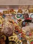 значки 480 броя добро качество, снимка 12