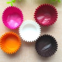 50 бр едноцветни малки хартиени капсули кошнички форми за бонбони хапки парти Кейк попс Cake pop, снимка 3 - Други - 27205767