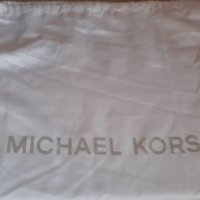 Дамска чанта тъмно синя на MICHAEL Kors, с 5 преградки.Оригинална., снимка 4 - Чанти - 38143660