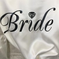 Bride сатенен халат , снимка 3 - Сватбени аксесоари - 29300788