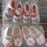 Буйки, снимка 1 - Бебешки обувки - 29434609