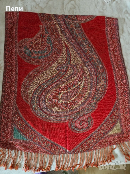 Ефектен, голям шал, снимка 1