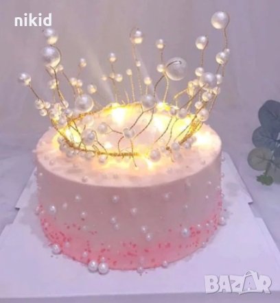 Метален златист обръч корона с перлени перли топер украса декор за торта, снимка 1