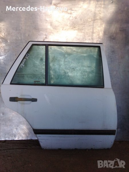 Задна дясна врата 124 комби, снимка 1