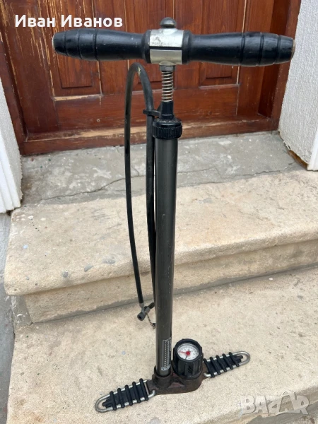 Немска помпа за гуми, снимка 1