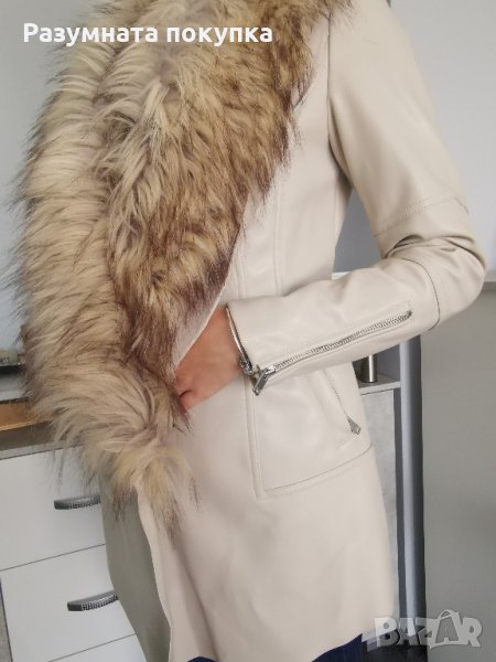 Красиво кожено палтенце с голяма яка, снимка 1