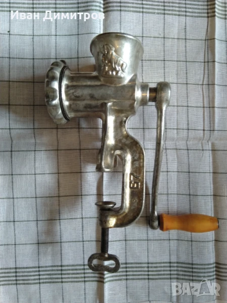 Работеща ръчна месомелачка., снимка 1