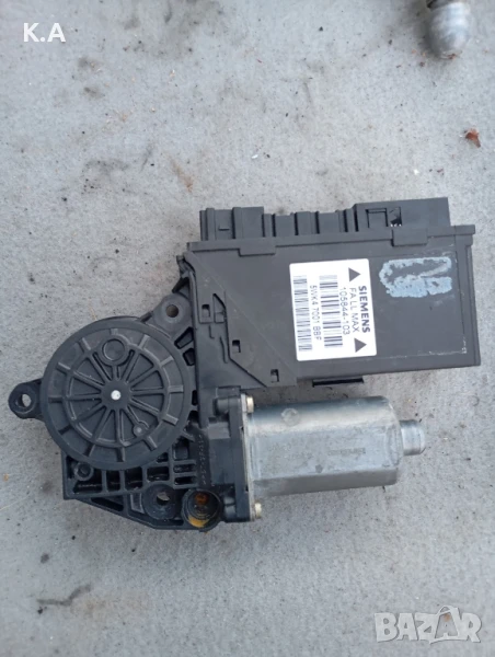 Машинка Ел. Стъкло лява врата Audi A4 B6, снимка 1