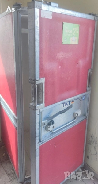 Термоконтейнер за превоз на хранителни продукти., снимка 1