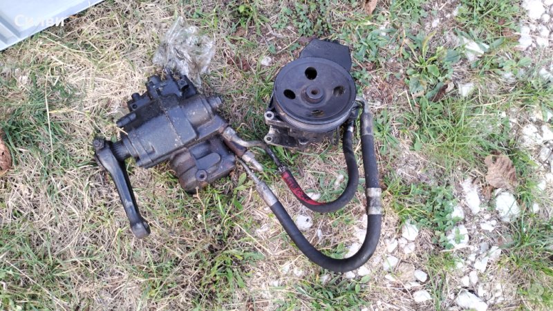 Сектор хебел кормилни щанги хидравлични маркучи от Мерцедес Ц класа В202 за Mercedes W202 , снимка 1