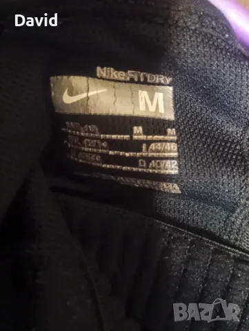 Оригинален дамски потник Nike Dri-Fit, снимка 3 - Потници - 49561956