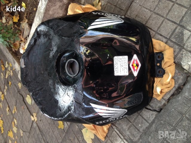 Резервоар от за Хонда цбр 954 Honda CBR 954 RR стънт Пловдив, снимка 3 - Части - 30445818