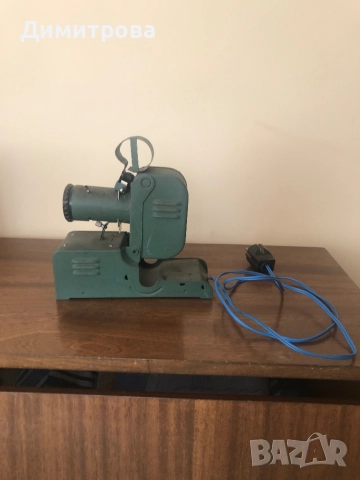 Прожекционен апарат за филмчета и диапозитиви, прожекционен апарат за филмчета, диапозитиви, снимка 6 - Друга електроника - 42336329