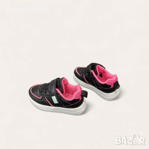 Детски кецове за момиче с равна подметка в черно и розово модел: 4035-1 black/rose, снимка 3 - Детски маратонки - 53887181