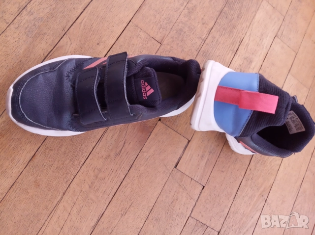 Детски маратонки Adidas , снимка 3 - Детски маратонки - 51754225
