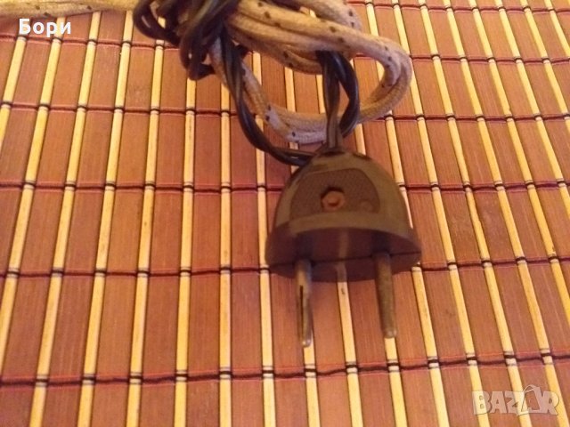 Старо бакелитово ел.ключе и щепсел, снимка 2 - Други - 30523020