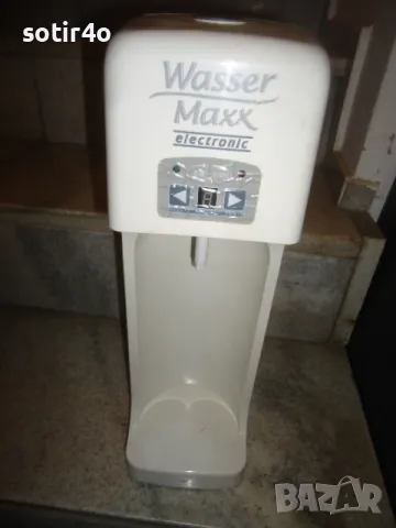 апарат за газирана вода и сокове 