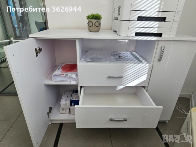 Шкаф, снимка 2 - Шкафове - 52942856