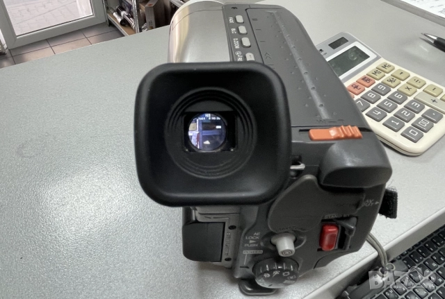 Видеокамера CANON ES60A Made in Japan, снимка 13 - Камери - 51593027