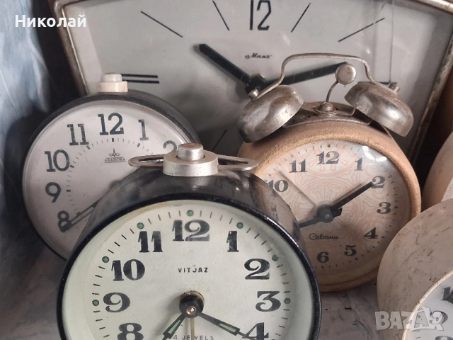 Настолни часовници Будилници за Части, снимка 3 - Антикварни и старинни предмети - 52394357