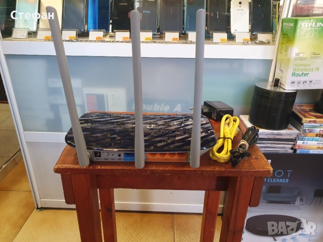 Рутер TP-Link Archer C20 В отлично техническо и визуално състояние., снимка 5 - Рутери - 51983407