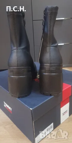 Tommy Hilfiger нови черни боти на ток, снимка 2 - Дамски боти - 56197689