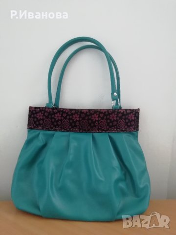 Красива дамска чанта, нова
