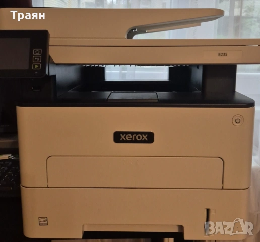 Продавам принтер МФП Xerox B235, снимка 2 - Принтери, копири, скенери - 54363836