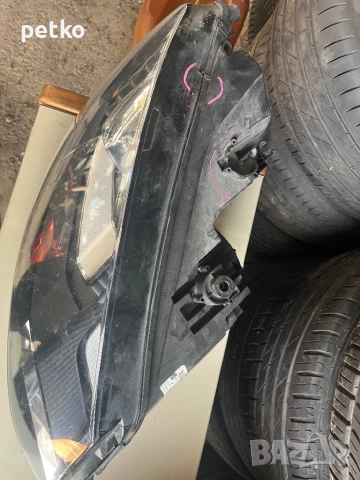 Продавам десен фар за шаран би ксенон., снимка 3 - Аксесоари и консумативи - 52747718