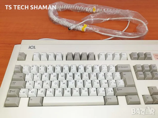 Ретро Полу-Механична клавиатура iCL модел за PS/2 "Fujitsu Peerless switch", снимка 2 - Антикварни и старинни предмети - 54212448