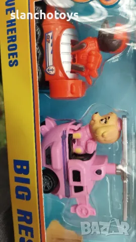 База / Наблюдателна кула на Пес патрул,със звук,светлина и асансьор,с 8 фигурки+синя плюшена раничка, снимка 7 - Играчки за стая - 34522299