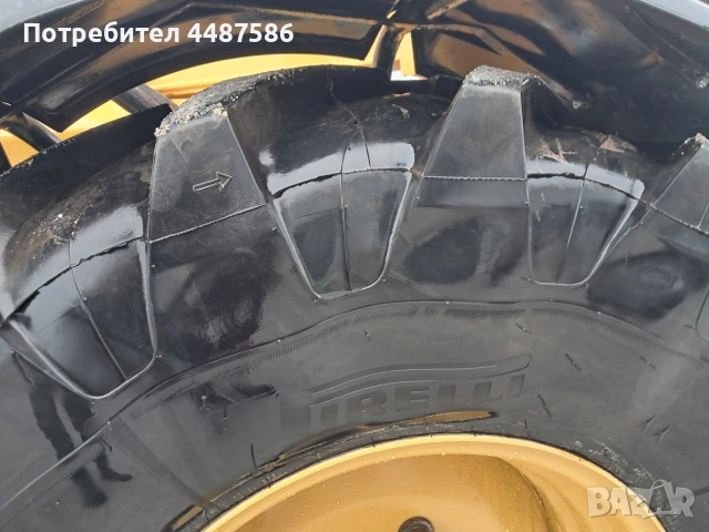 Телескопичен товарач Caterpillar TH407C, снимка 15 - Индустриална техника - 53246711