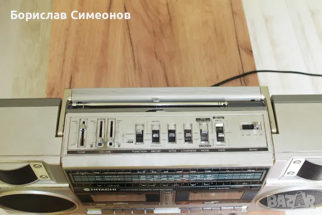 Радиокасетофон Hitachi TRK-W55H, снимка 7 - Радиокасетофони, транзистори - 55845838