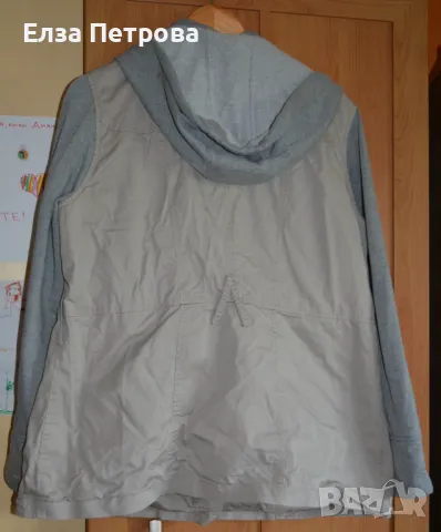 Дамско бежово яке, със светлосиви ръкави и качулка, памучно; лятно/ранна есен;3XL÷4XL, снимка 2 - Якета - 47263635