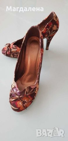 Дамски обувки, снимка 1 - Дамски обувки на ток - 31949761