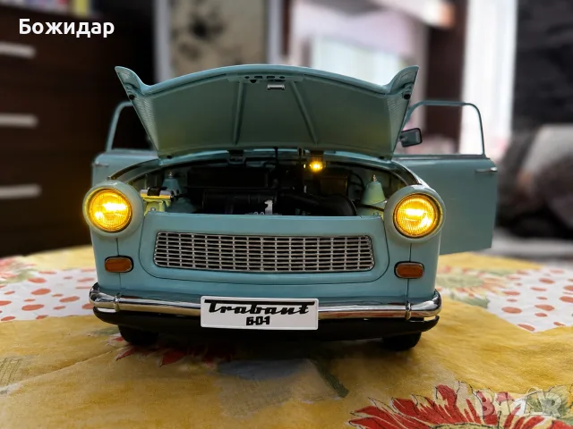 Метален модел на Трабант 601 deluxe мащаб 1:8, снимка 9 - Колекции - 56243695