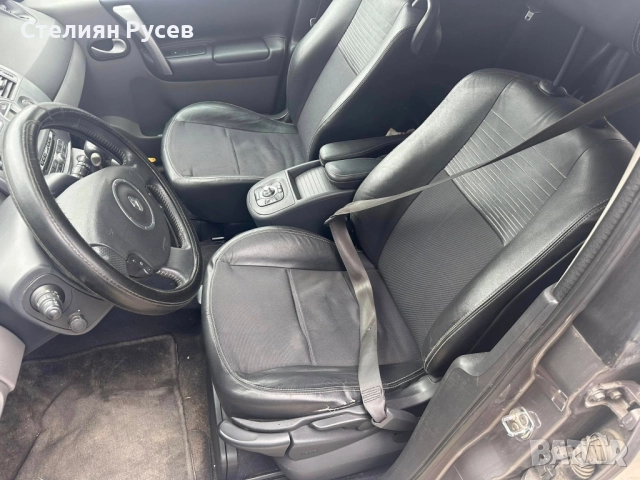 renault megane scenic 2.0 135к.с FACELIFT / автоматик бензин -цена 5950 лв или 3042,19 евро  частно , снимка 5 - Автомобили и джипове - 52038295