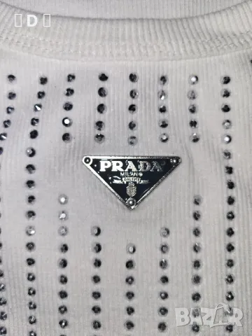 нов топ ПРАДА с камъчета и лого - С, снимка 3 - Корсети, бюстиета, топове - 50029141