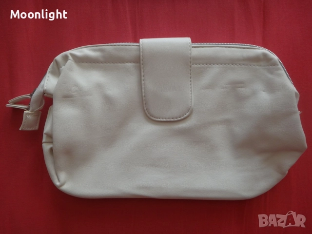 Нов тоалетен козметичен несесер Dove