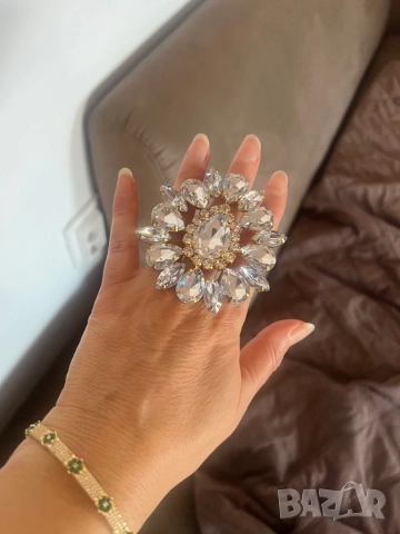 Уникален масивен пръстен с кристали, снимка 2 - Пръстени - 46088397