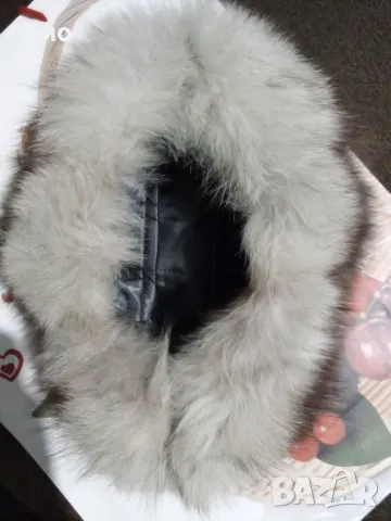 Лукс и Класа! - Запазена и почти неизползвана дамска кожена шапка от сибирска лисица!, снимка 3 - Шапки - 47316545